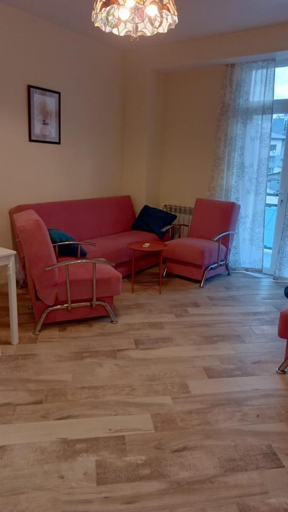 Bubukin Lägenhet Batumi Exteriör bild